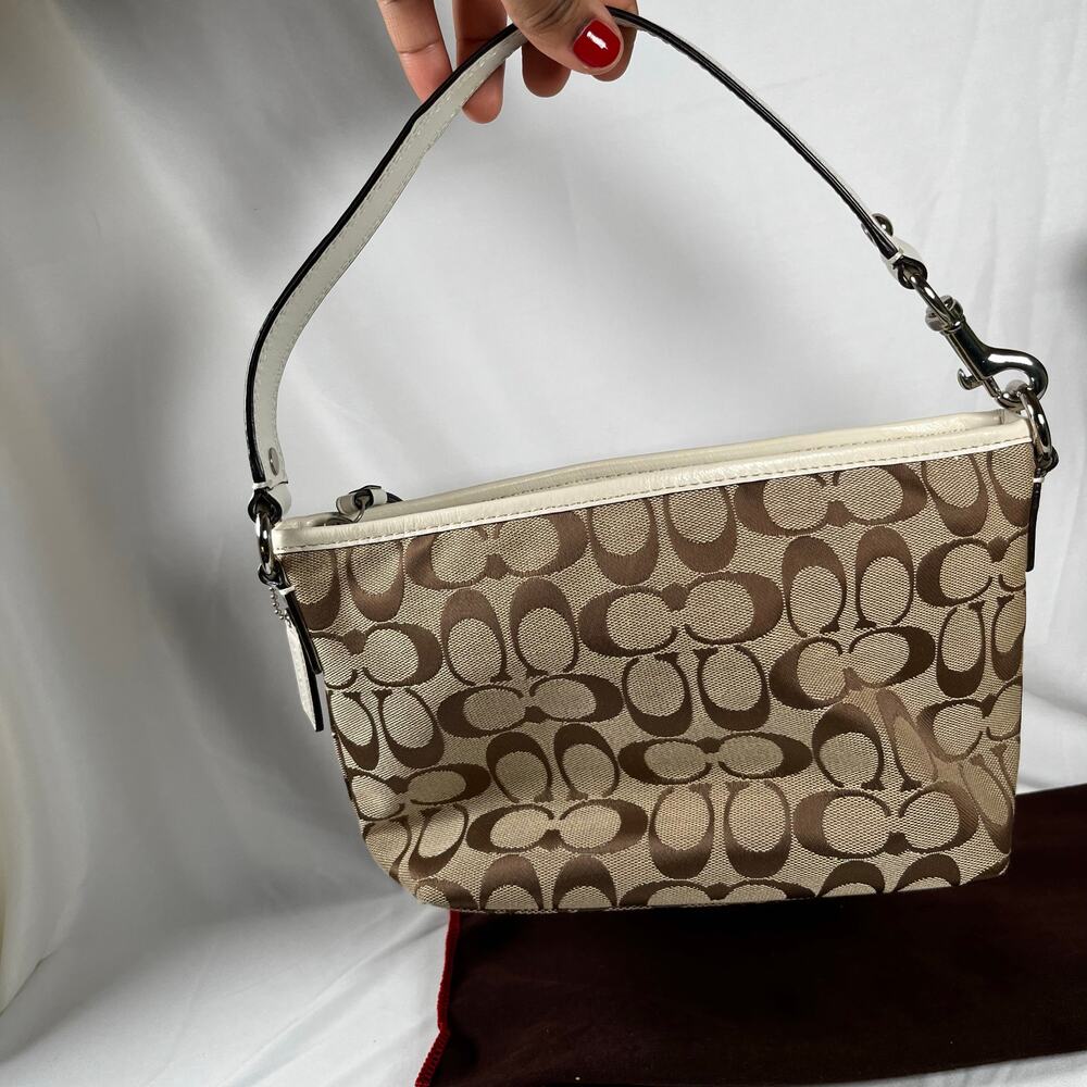 COACH Floral Daisy Bleeker Signature Monogram Y2K Vintage Shoulder Bag - Picture 3 of 10